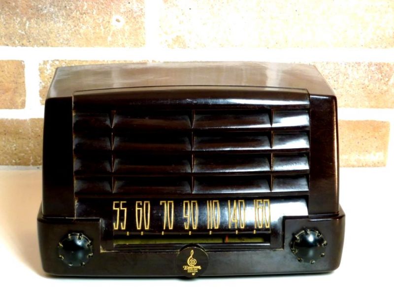 RADIO EMERSON Mod.547A Brown Made in Usa 1947