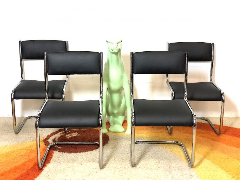 4 chairs from the 70s SPACE AGE design - Made in Italy -